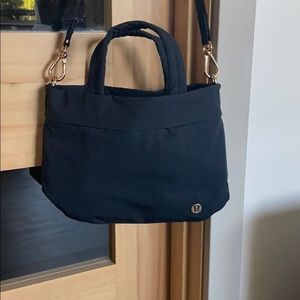 lululemon micro tote